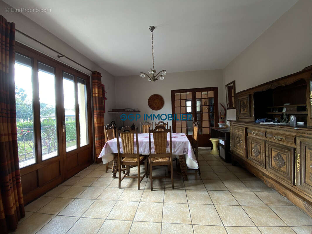 Maison à FENOUILLET