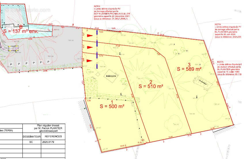Terrain constructible de 510m², viabilisé, LIBRE CONSTRUCTEUR, au centre de Saint-Maurice-de-Gourdans - photo 4
