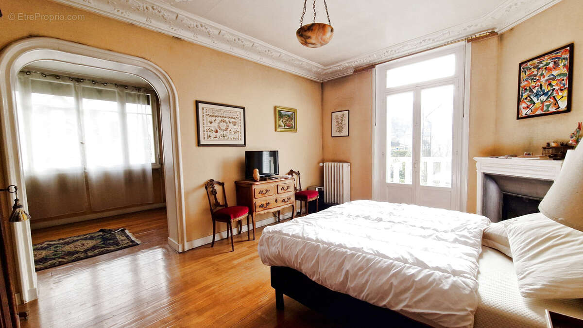 Maison à VILLEBON-SUR-YVETTE