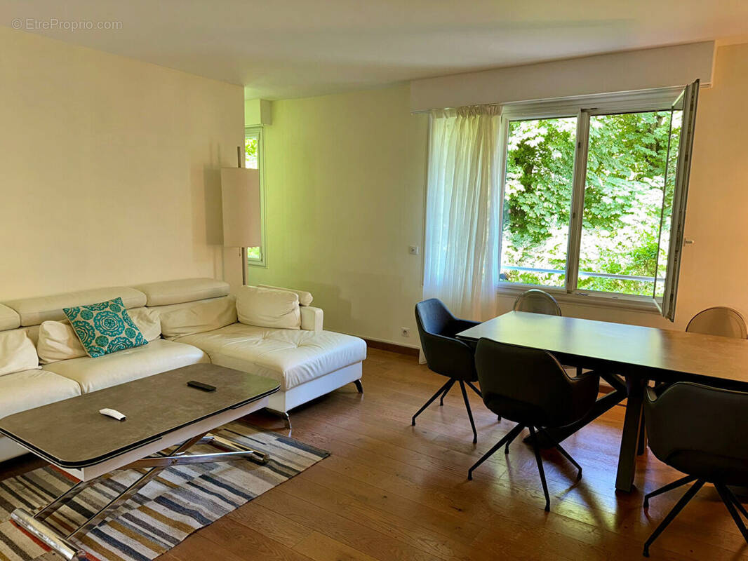 Appartement à MAISONS-LAFFITTE