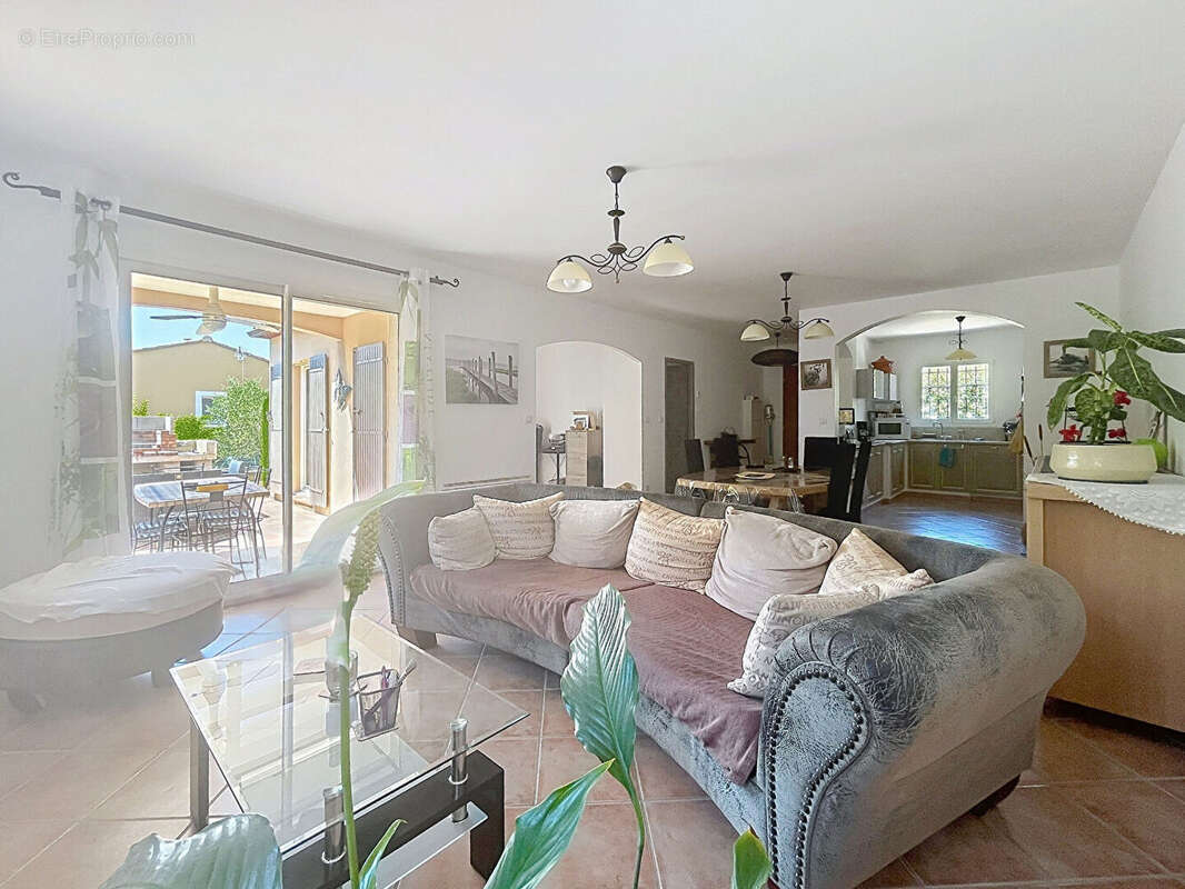 Maison à PIOLENC