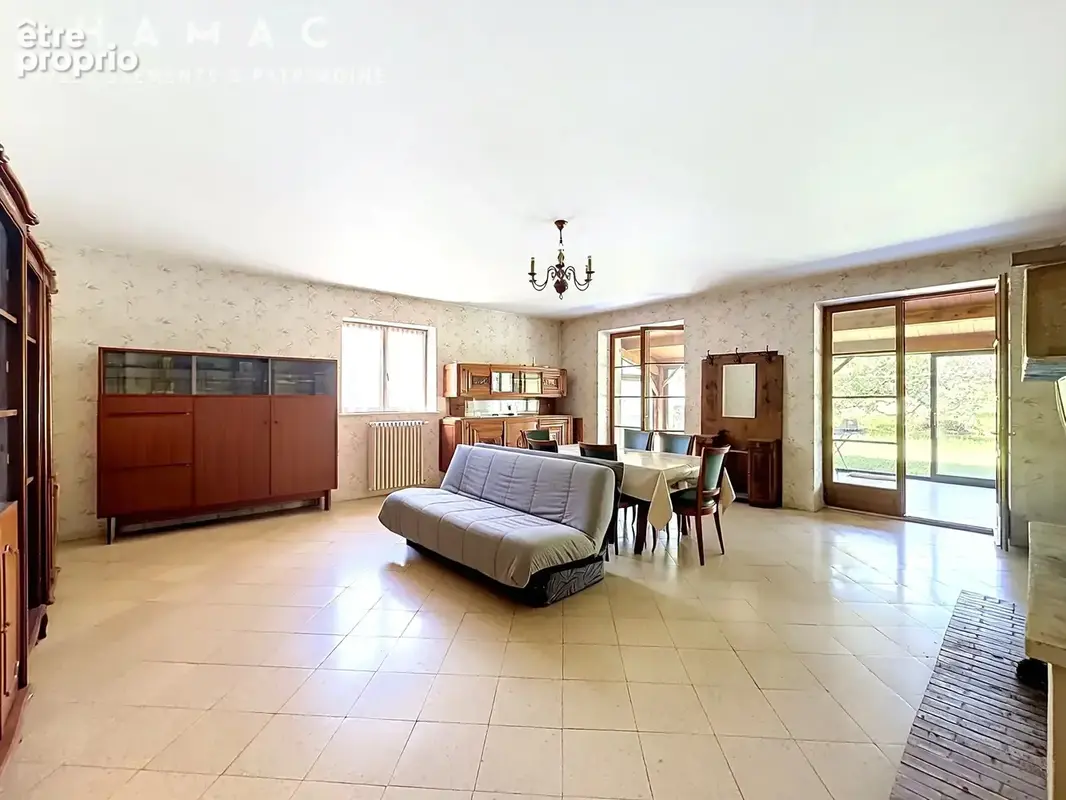 Maison de Village de 181 m2 avec jardin - photo 4