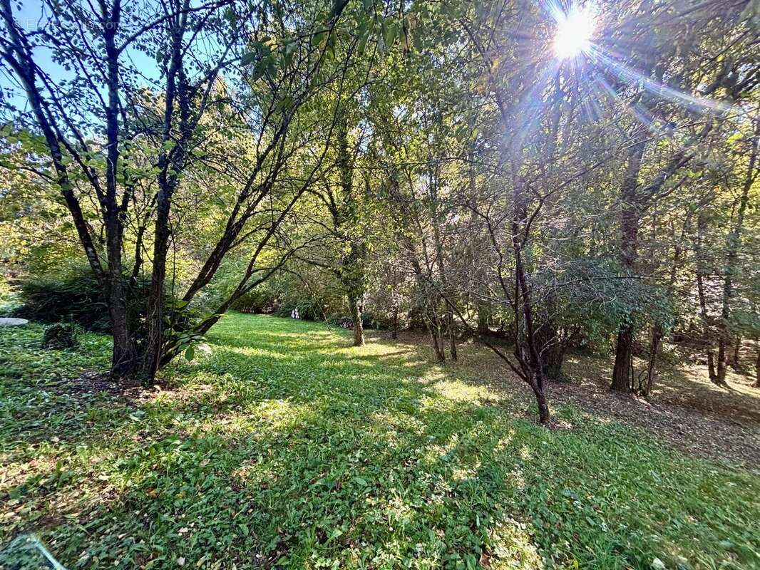 Maison à COLAYRAC-SAINT-CIRQ