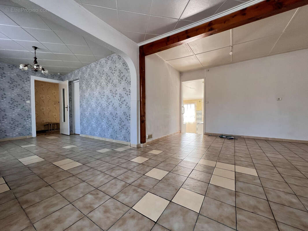 Maison à CALONNE-RICOUART