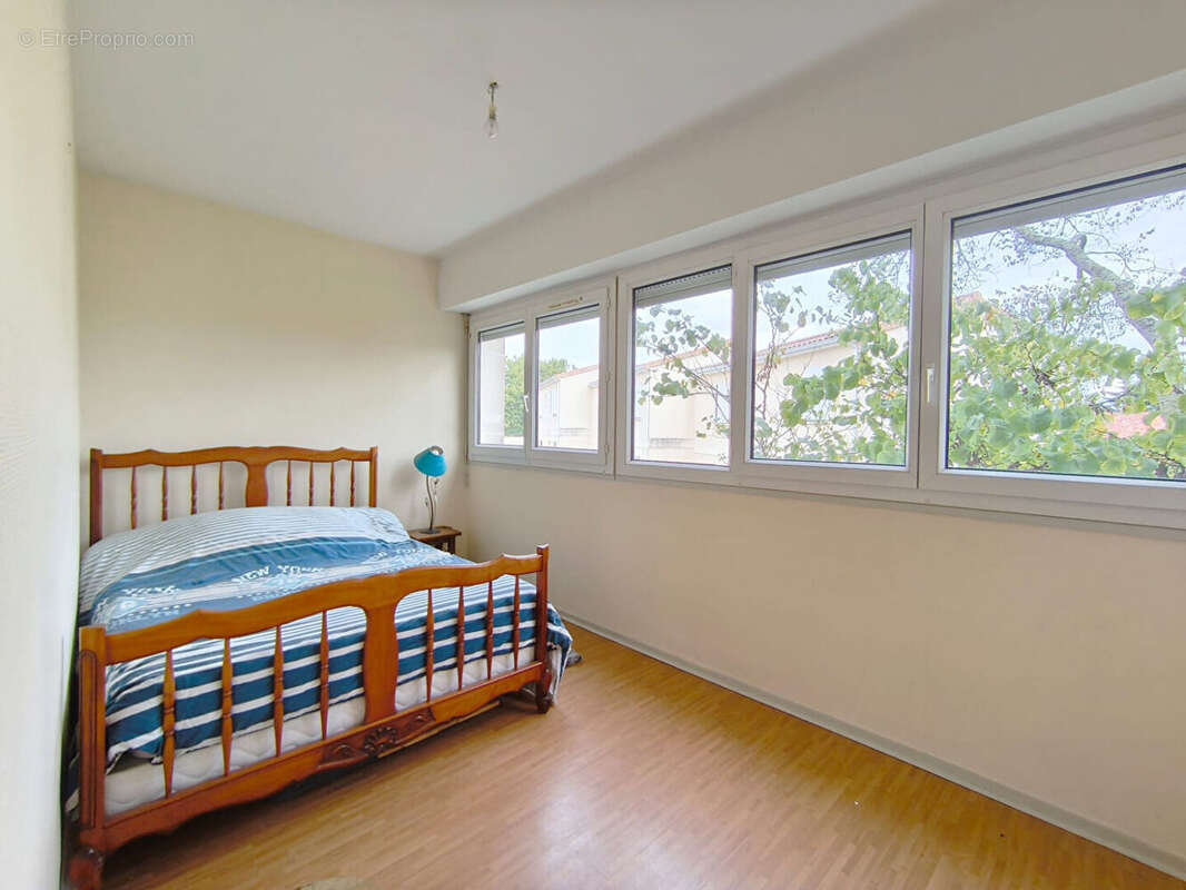 T4 avec Balcon/Parking - 73m2 - COGNAC - photo 6