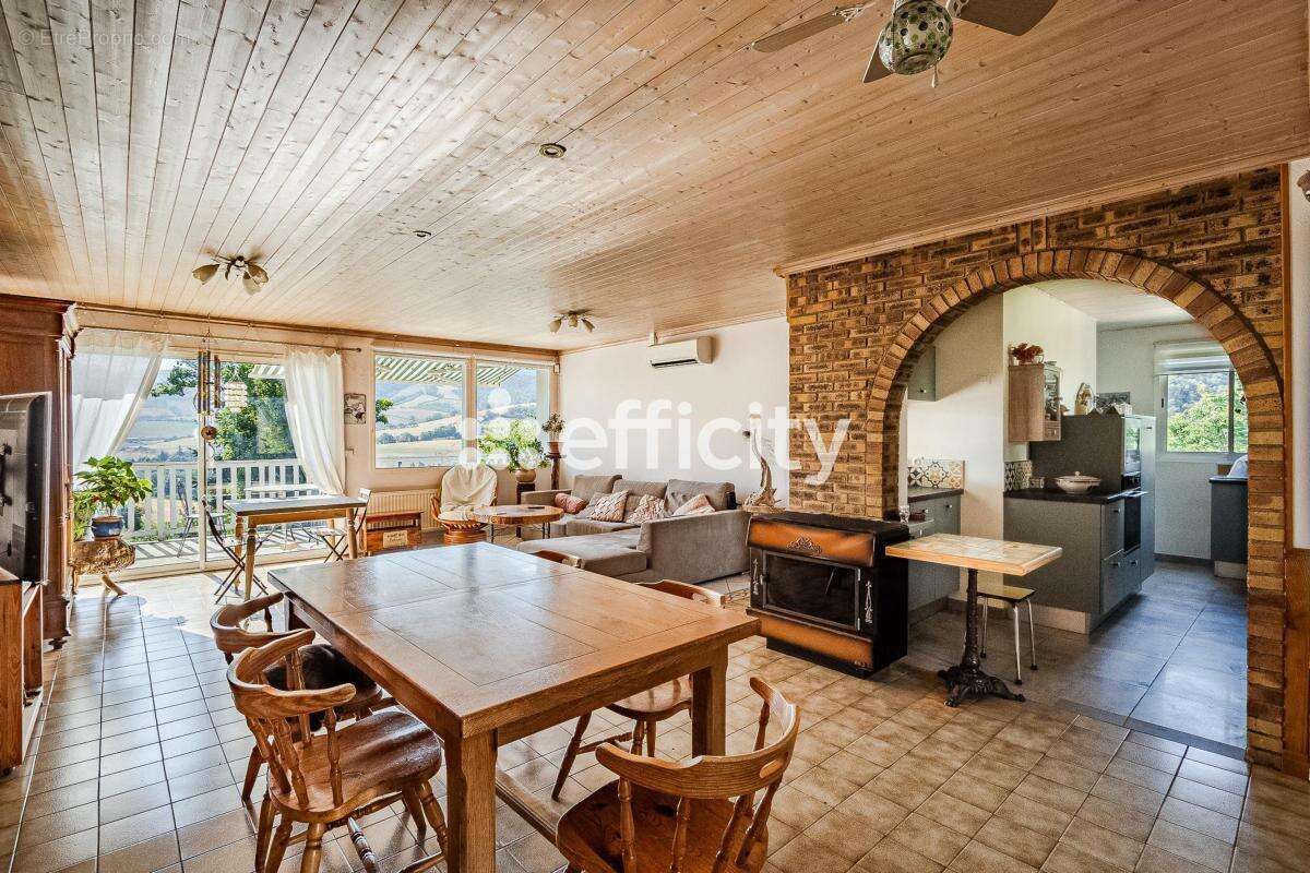 Maison 160 m² à Brussieu  - photo 6