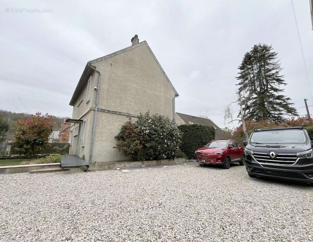 Maison à PONT-SAINTE-MAXENCE