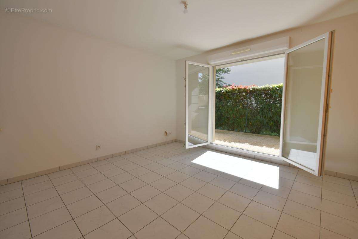 Appartement à EPINAY-SUR-ORGE