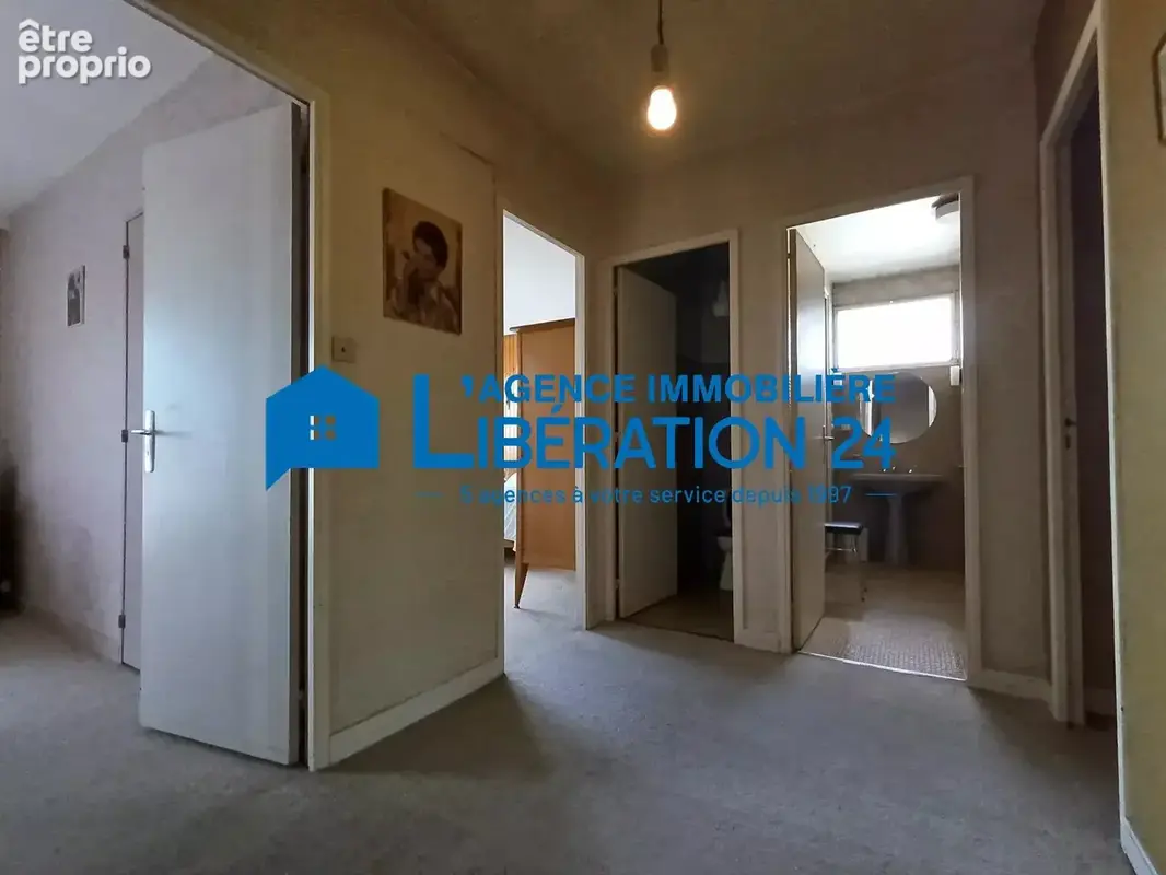 Maison familiale de 170 m² à Saint-Étienne - photo 12