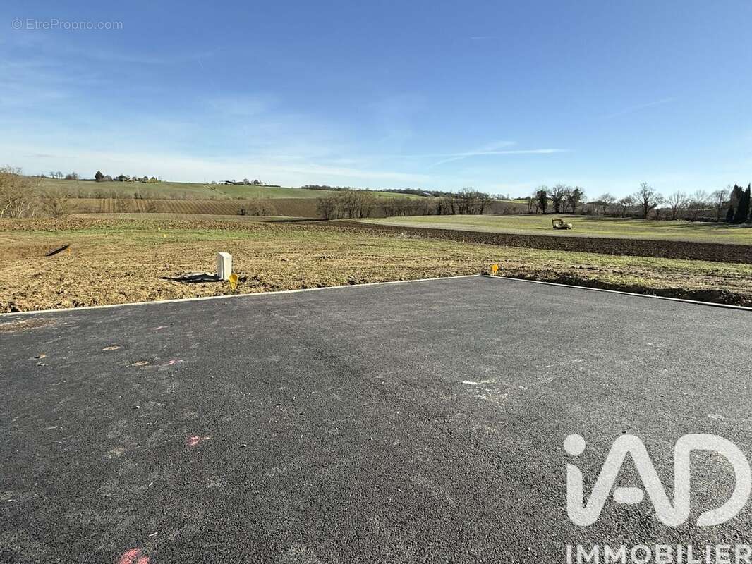 Photo 3 - Terrain à ENCAUSSE