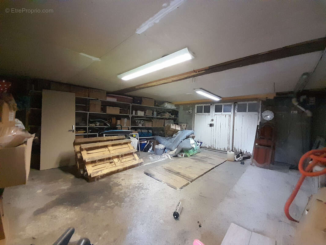 Maison à POUEYFERRE