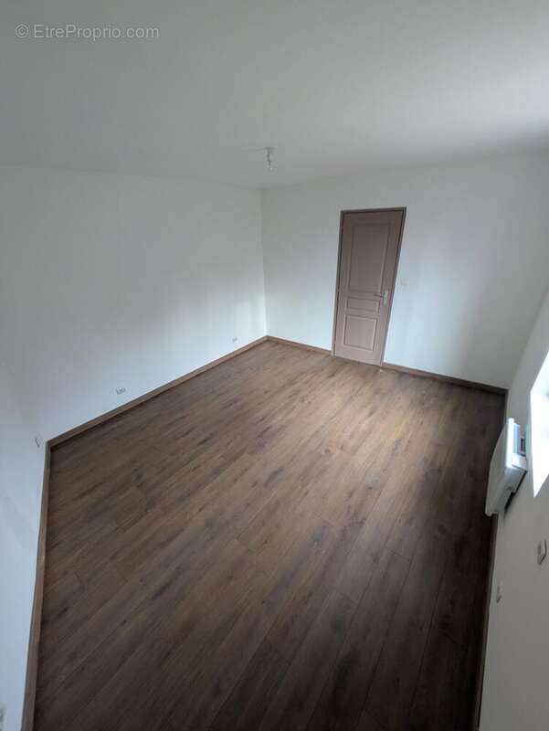 Photo 3 - Maison à SAINT-QUENTIN