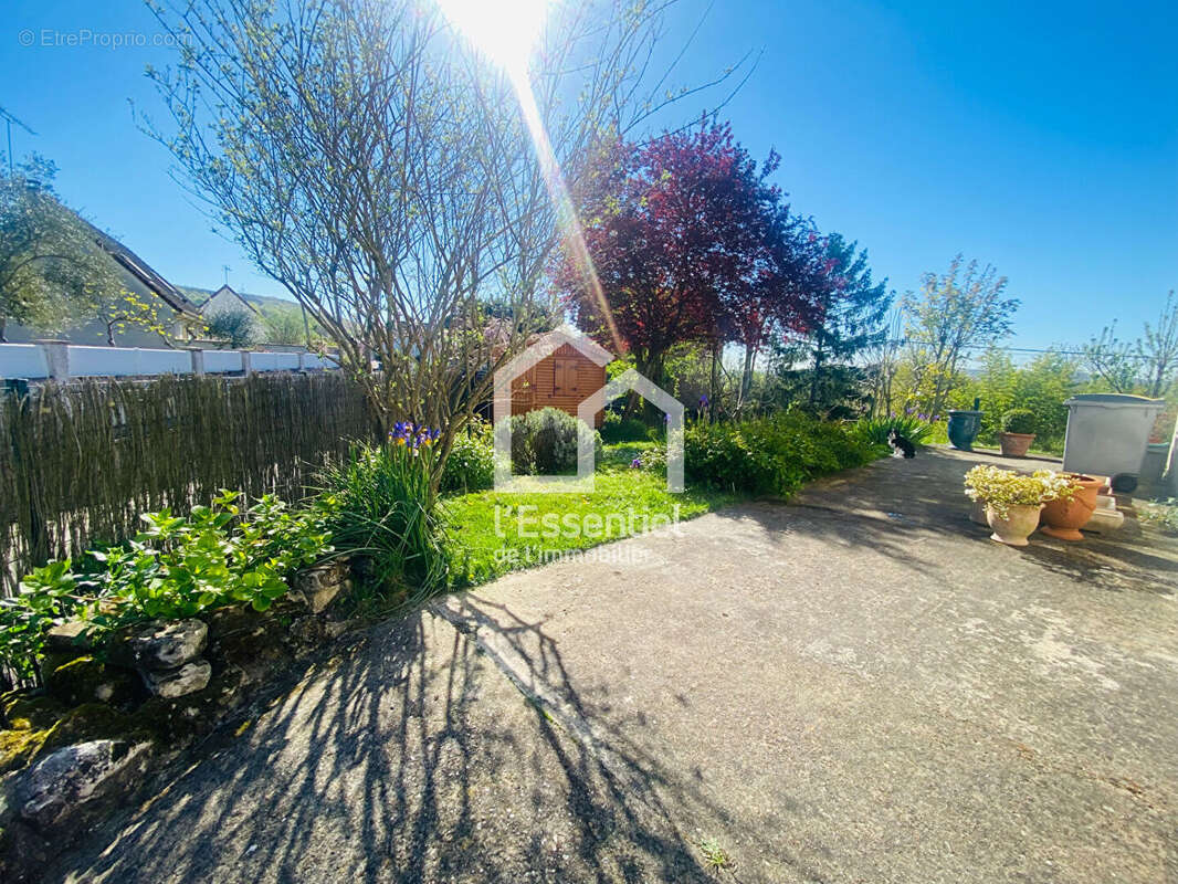 Maison à VAUX-SUR-SEINE