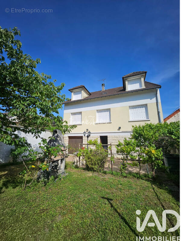 Photo 1 - Maison à LE BLANC-MESNIL