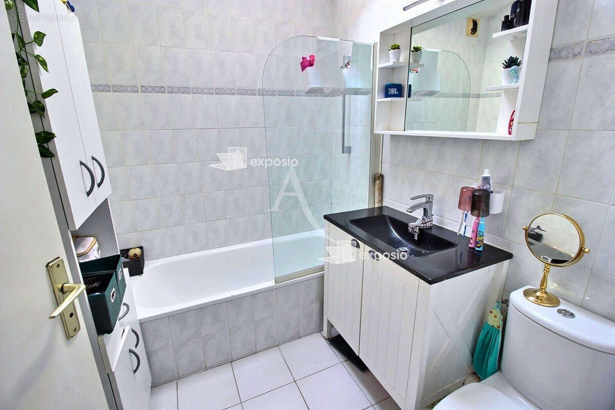 Appartement à CARQUEIRANNE