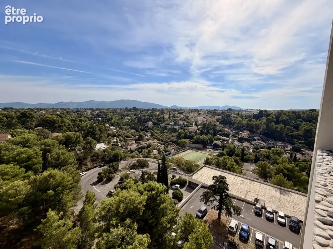 13ème Les Olives ,  Fondacle, T3 de 70 M2 , très bon état avec vue magnifique - photo 2