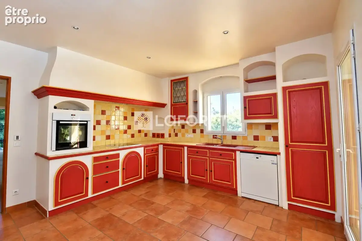 Maison Montauroux 7 pièce(s) 213 m2 - photo 3