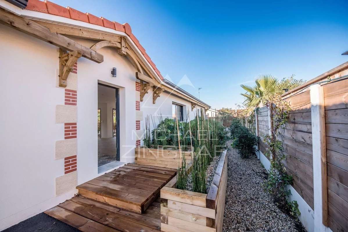 Maison à GUJAN-MESTRAS