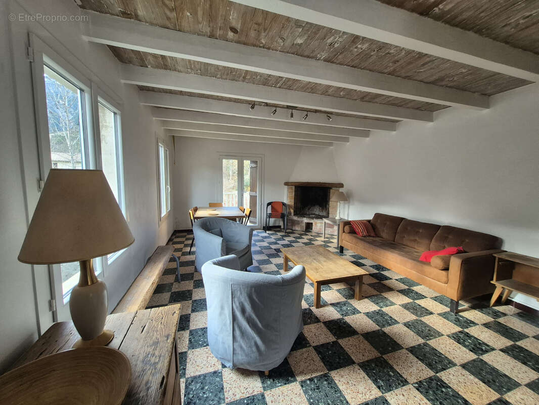 Maison en pierres avec jardin - photo 6