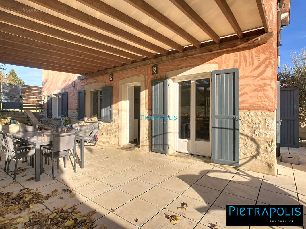 Maison à SAINT-GEORGES-DE-RENEINS