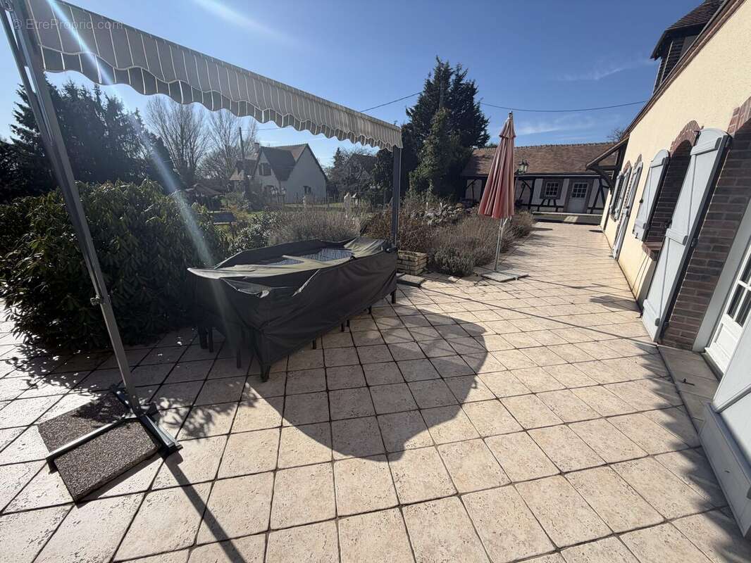 Maison à NEVOY