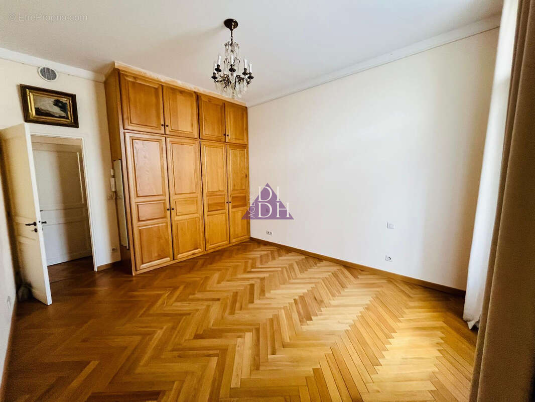 Appartement à HYERES