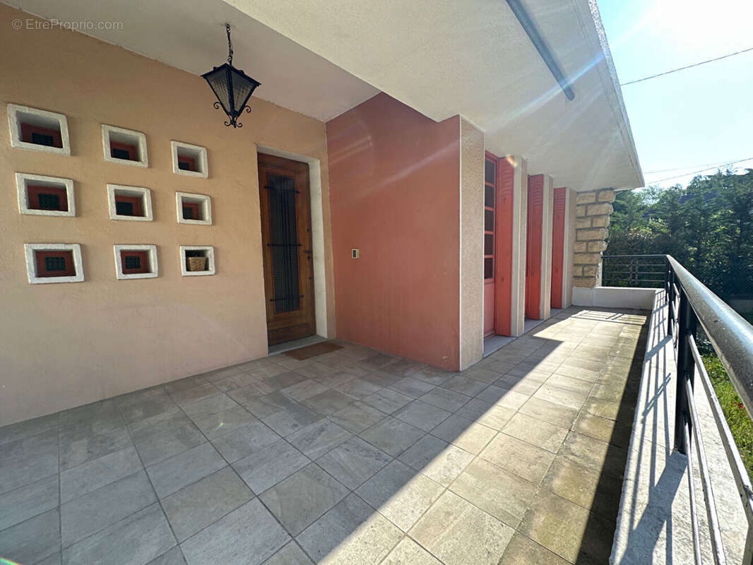 Maison à GIF-SUR-YVETTE