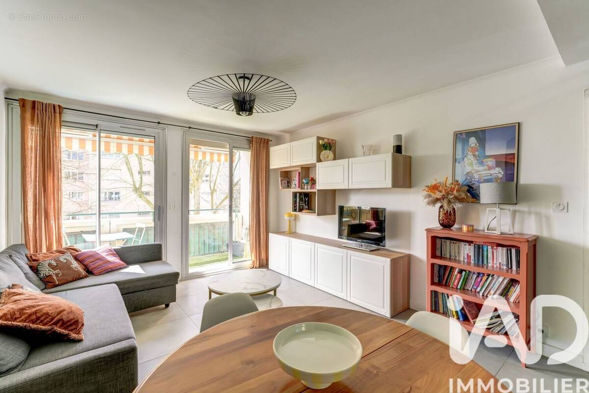 Photo 1 - Appartement à CALUIRE-ET-CUIRE