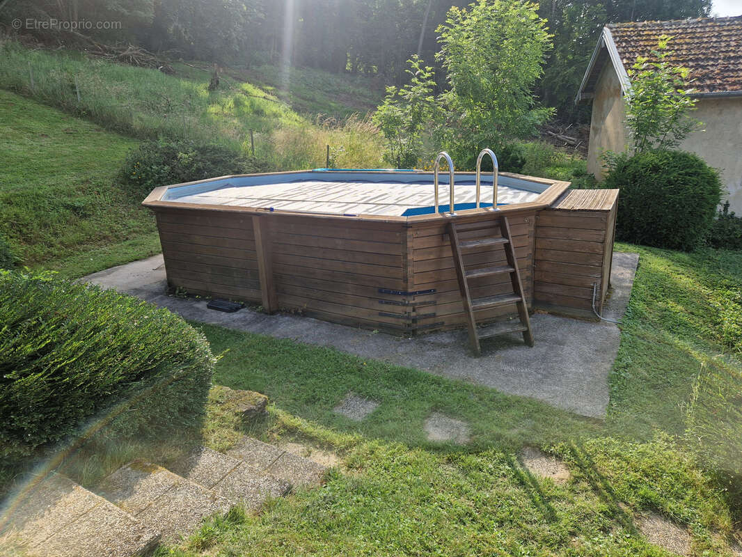 Maison à CONFLANDEY