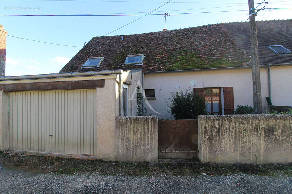 Maison à VILLEBAROU