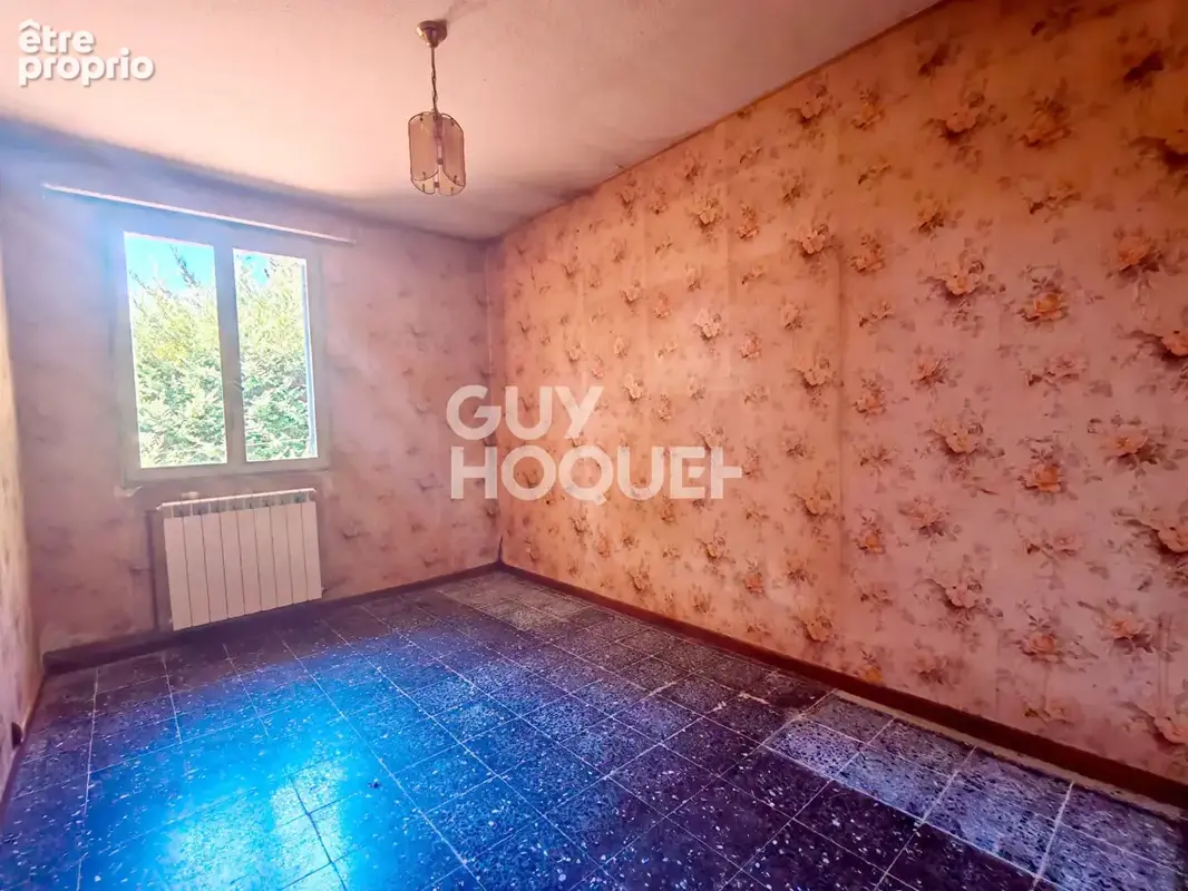 Mormoiron, Maison Plain Pied de 126 m² - 3 chambres - 735 m² de terrain - photo 4