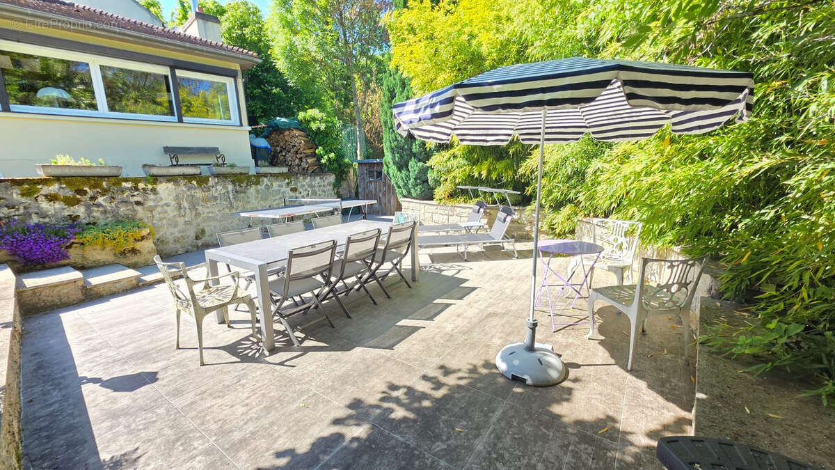 Longère rénovée de 175 m²  avec dépendances  - 887 m² - photo 16