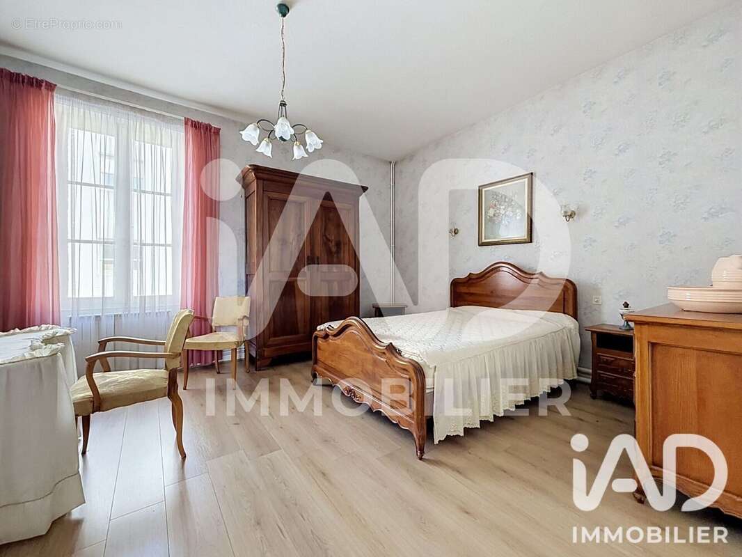 Maison 114 m² à La Rochelle  - photo 9