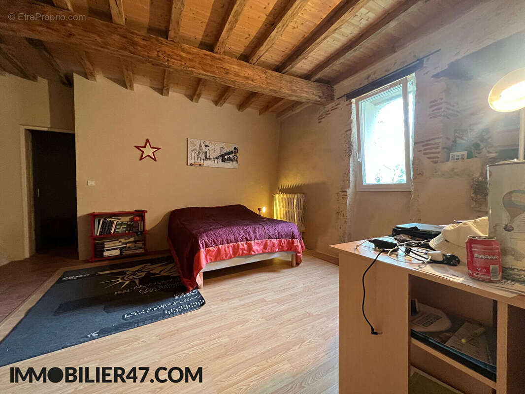 Maison à CASTELMORON-SUR-LOT