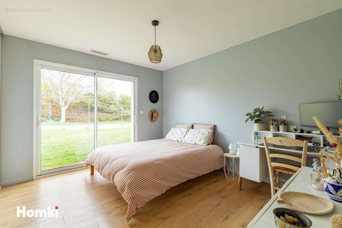 Maison à PECHBONNIEU