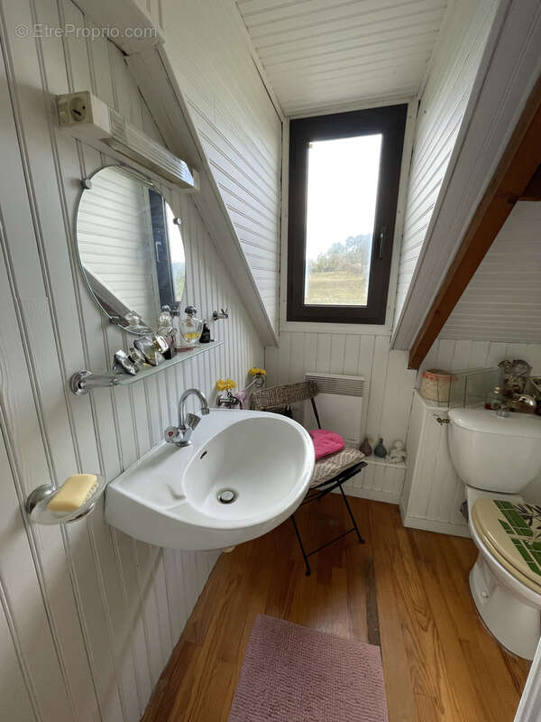 Maison à FONTAINE-LES-BASSETS