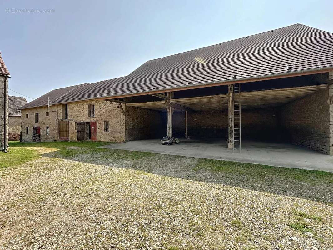 Maison à VILLARS-ET-VILLENOTTE