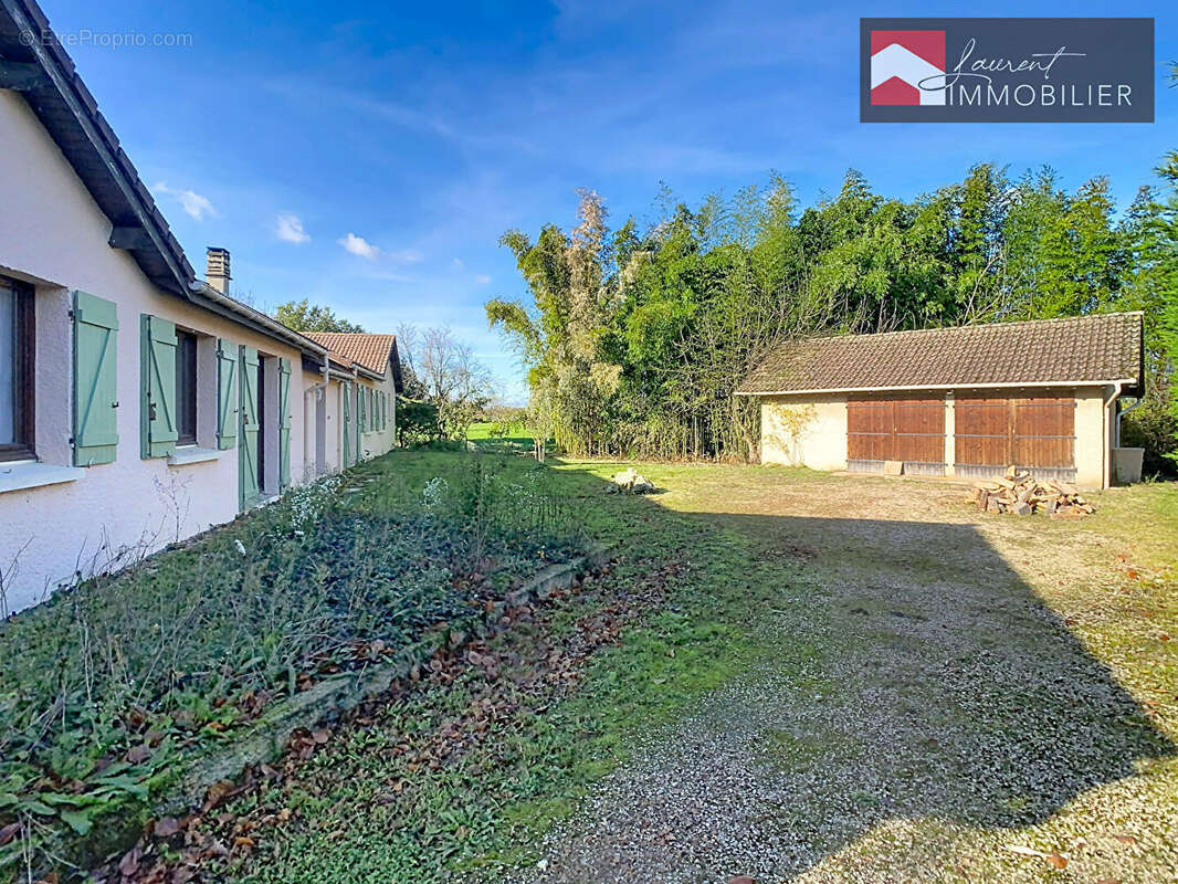 Maison à PONT-DE-VAUX