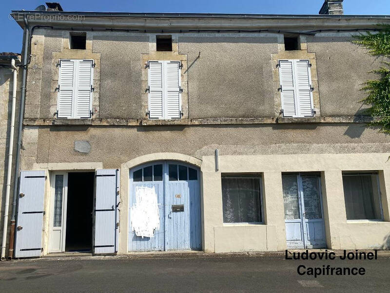 Maison à LIGUEUX