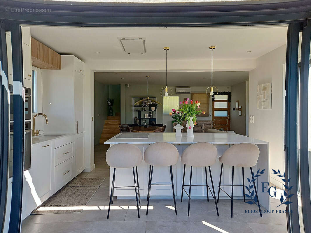 Maison à SIX-FOURS-LES-PLAGES