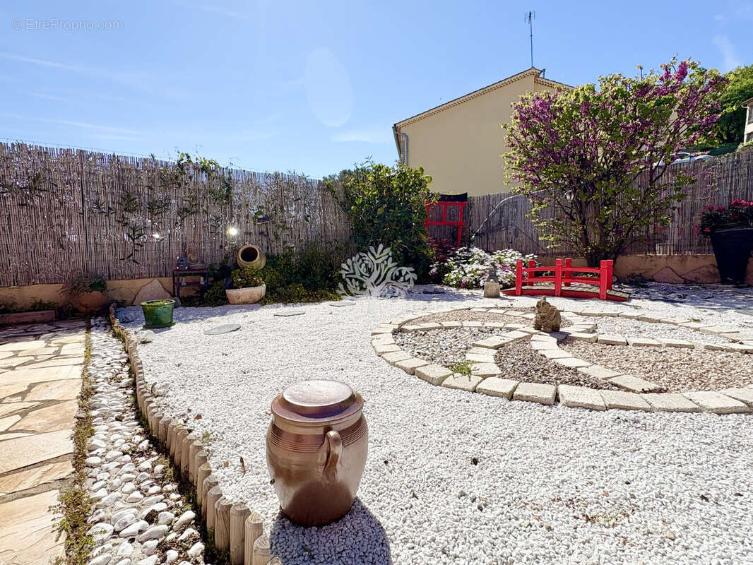 Maison à OLLIOULES