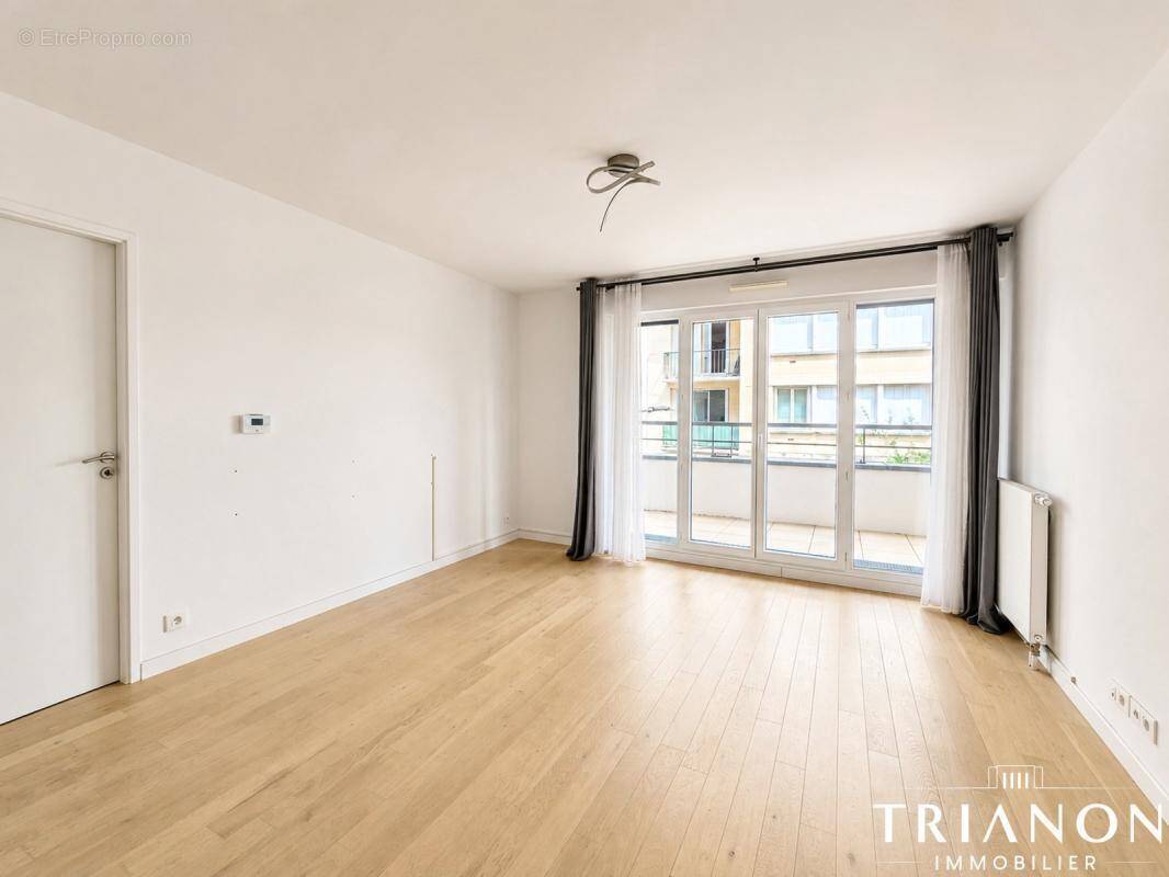 Appartement à SURESNES