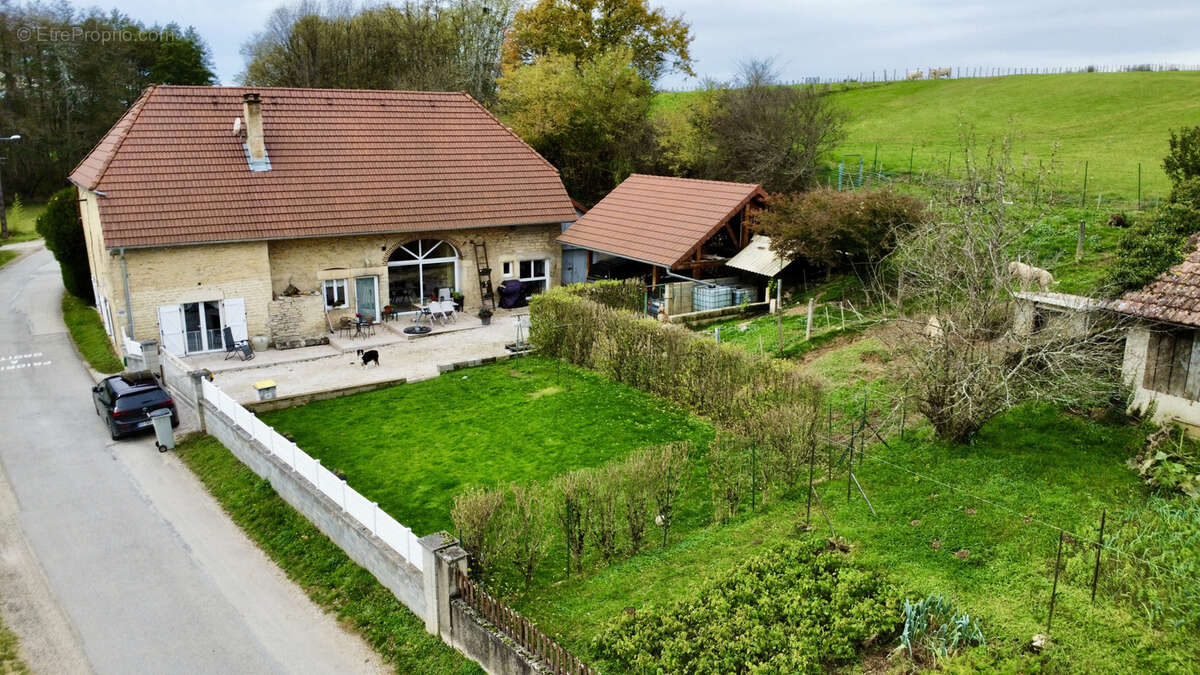 Maison à LA VIEILLE-LOYE