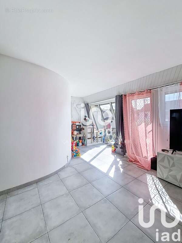 Photo 6 - Appartement à SAVIGNY-LE-TEMPLE