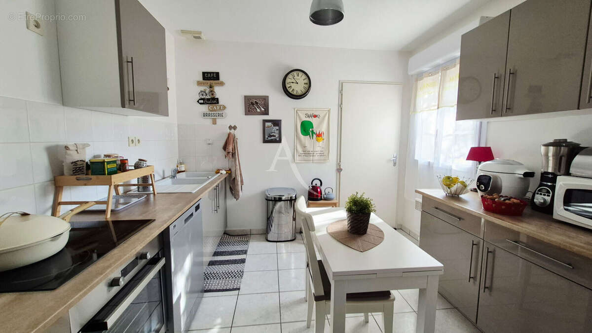 Maison de plain pied à Ternant avec une piscine privative pour résident - photo 6