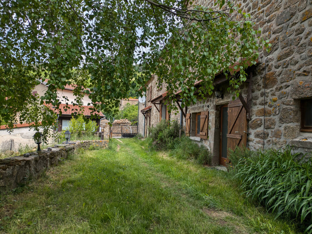 Maison à MONESTIER