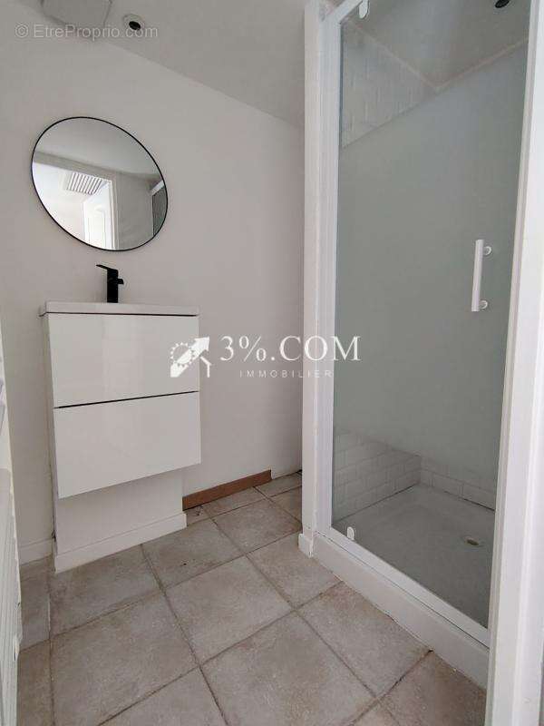 Appartement à COGOLIN