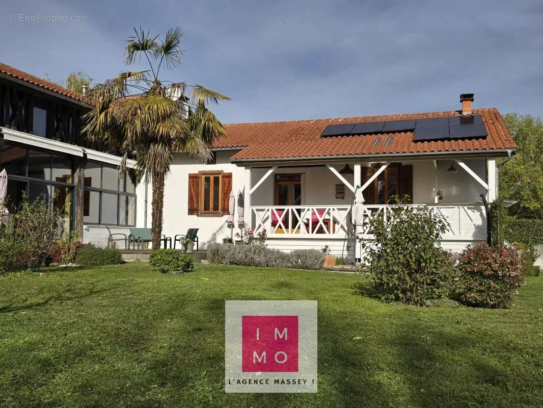 Maison à CASTERA-LOU