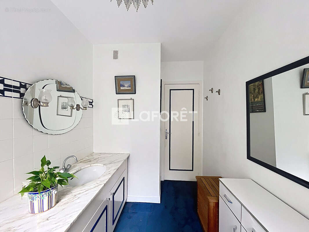 Appartement à BOUGIVAL