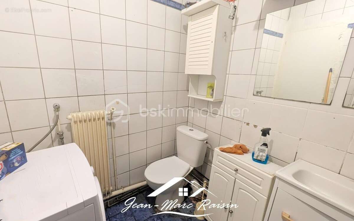 Appartement à VAUJOURS